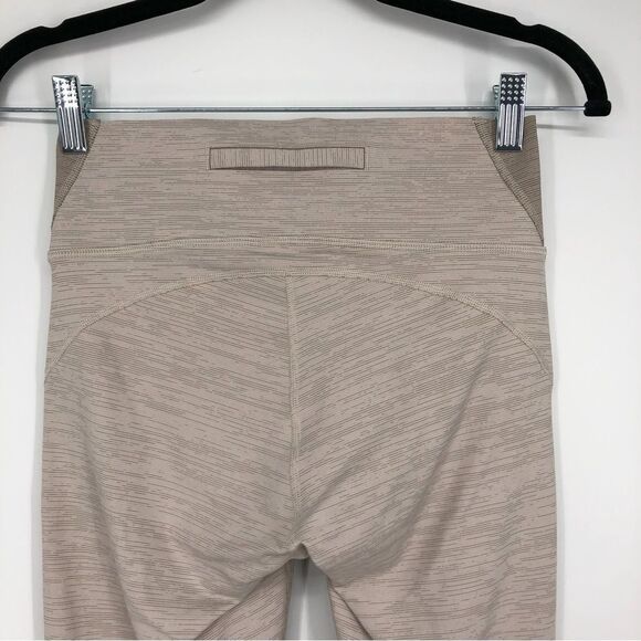 Outdoor Voices Tech Sweat Capri Leggings Two Tone Coyote Atmosphere Size S - Picture 8 of 11